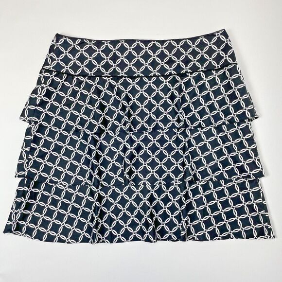 WHITE HOUSE BLACK MARKET Interlocking Ring 3-Tiered Swing Skirt Women’s Size 14 - Picture 1 of 6